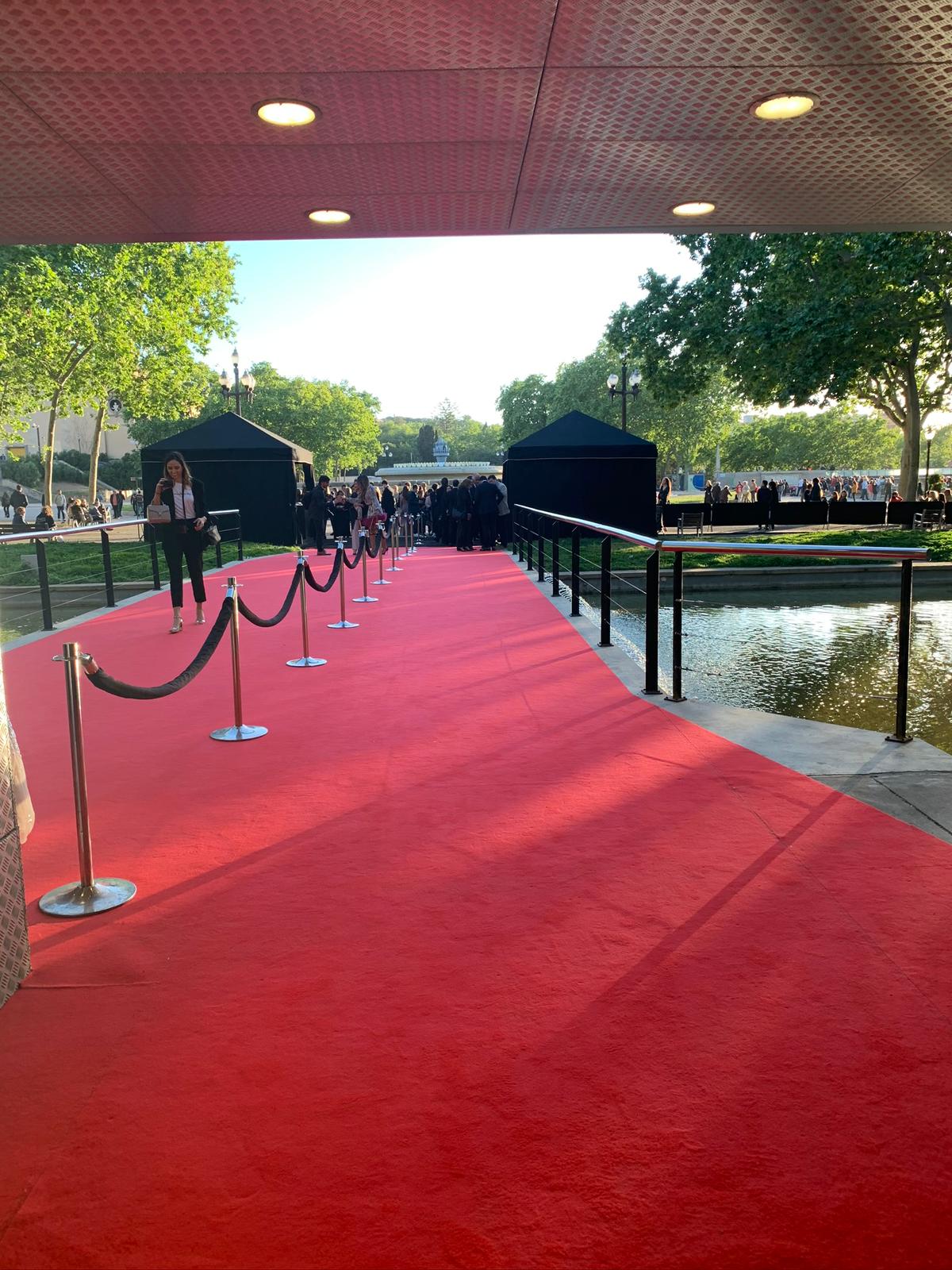 Moqueta Salsdis: Solución Premium para Eventos y Ferias